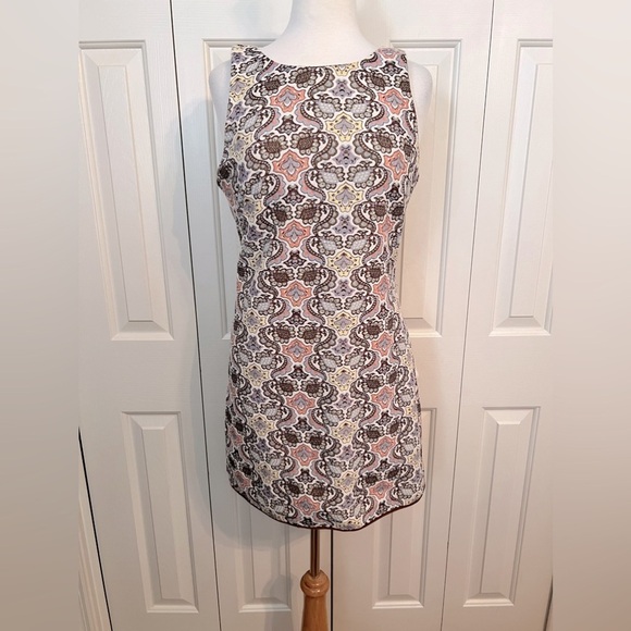 Zara Trafaluc Brown Cream Blue Peach Gold Thread
Brocade Shift Dress Size Med. - Picture 2 of 5
